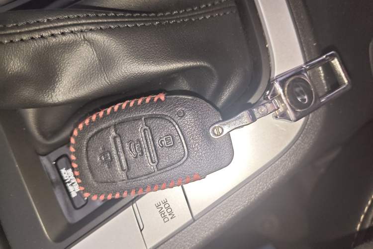 Used Hyundai Elantra (6th Generation / Lingdong) 2016 1.6L Automatic ZhiXuan – Elite Version
