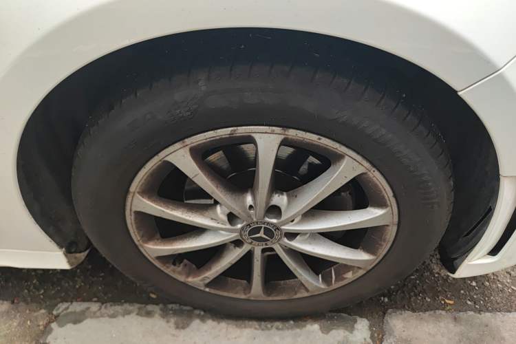 Used Mercedes-Benz A-Class 2021 A 200 L Sport Sedan Fashion Model Right Front Wheel Hub