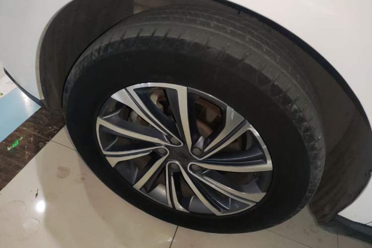 Used Geely Auto Vision X6 2020 1.4T CVT Luxury Edition Left Front Wheel Hub