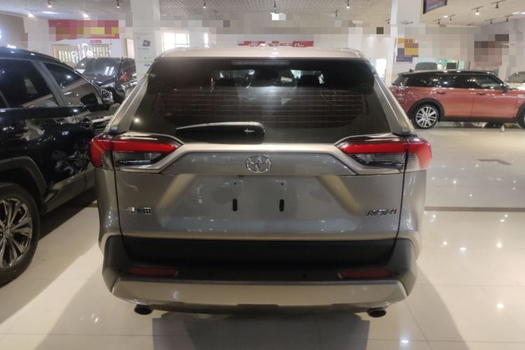 Used Toyota RAV4 2021 2.0L CVT Two-Wheel Drive Fashion PLUS Edition
