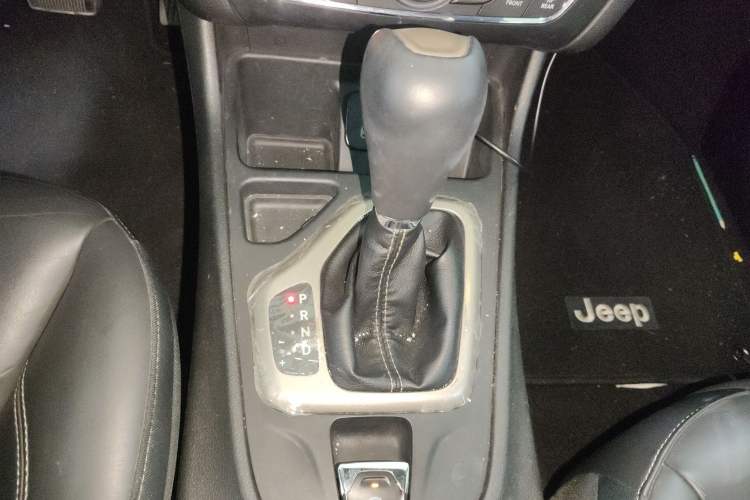 Used Jeep Cherokee 2016 2.0L Superior Edition