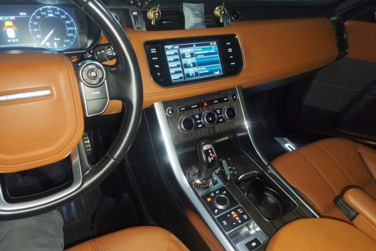 Used Land Rover Range Rover Sport 2015 3.0 SDV6 HSE DYNAMIC