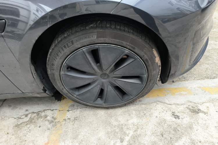 Used Tesla Model 3 2023 Rear-Wheel-Drive Version
