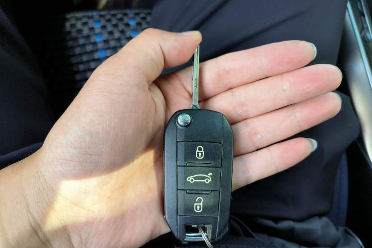 Used Peugeot 408 2014 1.8L Automatic Luxury Edition Vehicle Key