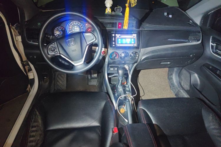 Used Honda Crider 2013 1.8L automatic luxury edition
