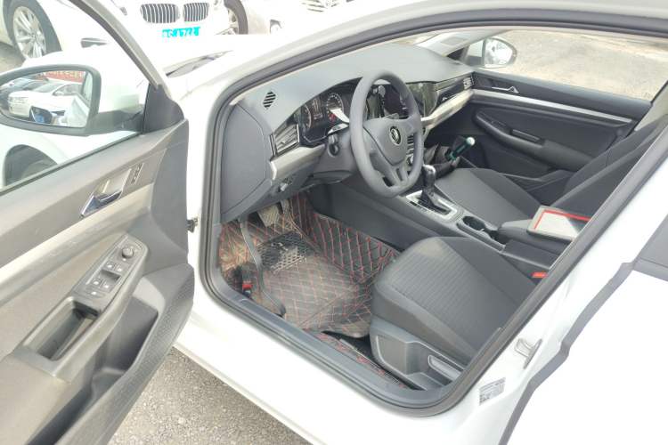 Used Volkswagen Bora 2021 1.5L Automatic Fashionable Smart Connectivity Version
