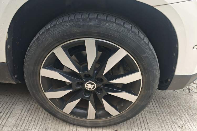 Used Skoda Karoq 2020 TSI280 Luxury Smart Edition China VI Standard