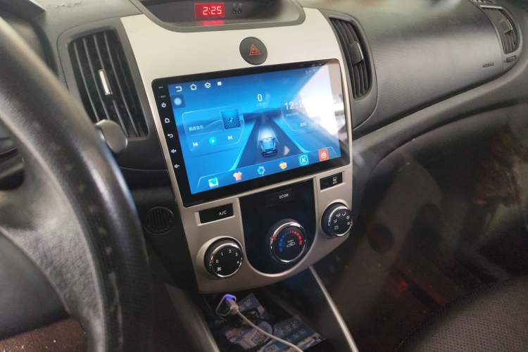 Used Kia Forte 2014 1.6L MT GL Audio And AC Panel