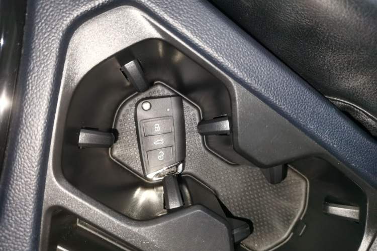 Used Volkswagen Tharu 2023 300TSI Two-Wheel-Drive Full Moon Edition Vehicle Key