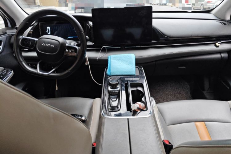 Used AION S Plus 2022 70 Intelligent Edition Center Console