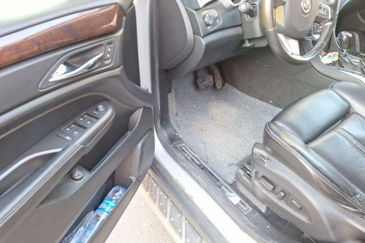 Used Cadillac SRX 2011 3.0L Flagship Edition
