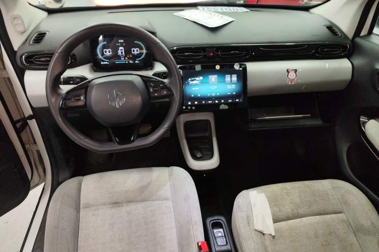 Used Leapmotor T03 2022 Glazed Edition Audio And AC Panel