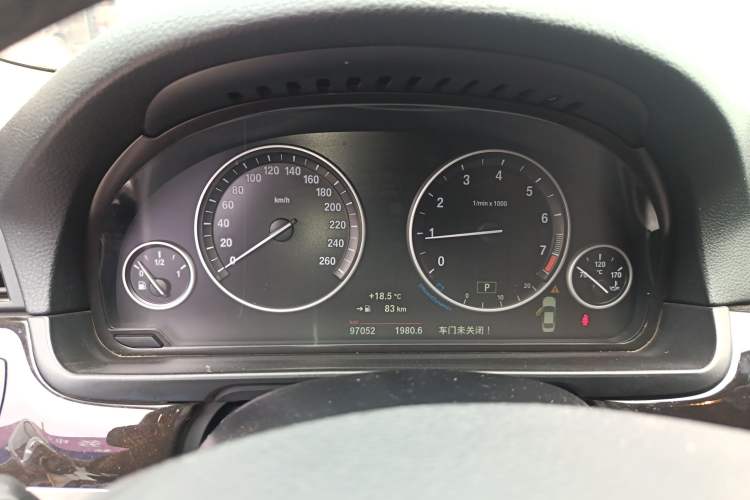 Used BMW 5 Series 2014 525Li Leading Model