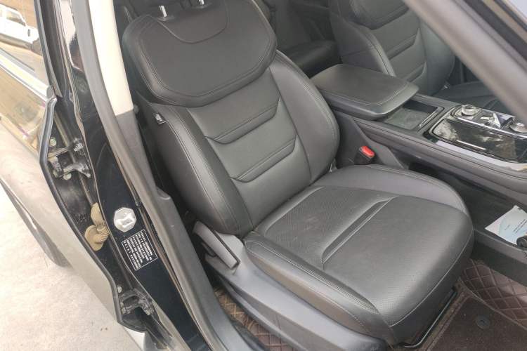 Used Ford Equator Sport 2022 EcoBoost 170 Platinum Edition Right Front Seat