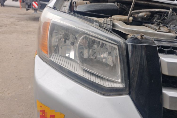 Used JMC Baodian 2016 1.8T New Value-Added Gasoline Two-Wheel Drive Standard Cab Comfort Model JX4G18E5L
