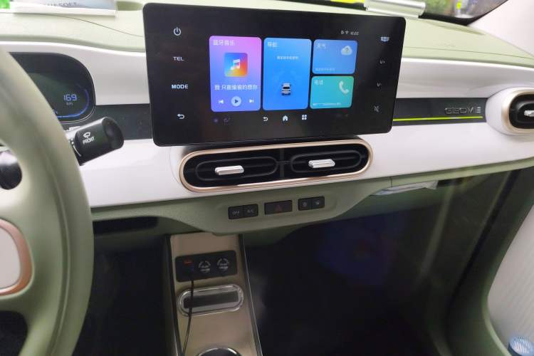 Used Geely Galaxy Panda 2025 210km Panda Rider Audio And AC Panel