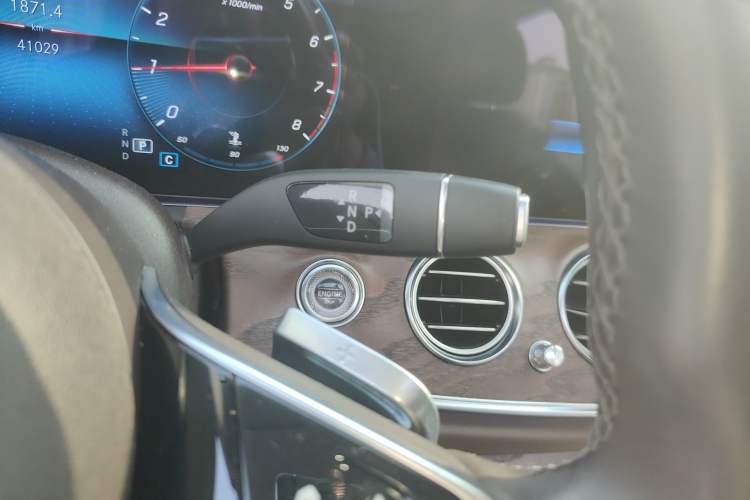 Used Mercedes-Benz E-Class 2022 Second Facelift E 300 L Luxury Edition