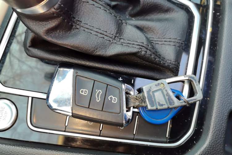 Used Volkswagen Magotan 2018 330TSI DSG Luxury Model Vehicle Key