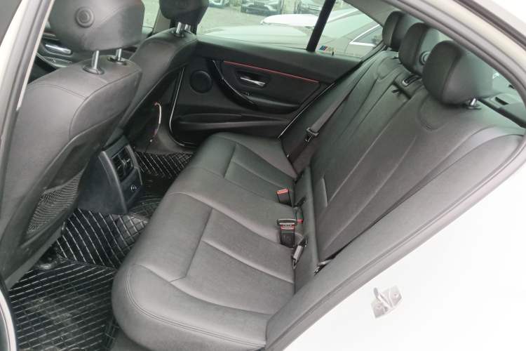 Used BMW 3 Series 2016 316i Fashion Model Left Rear Seat