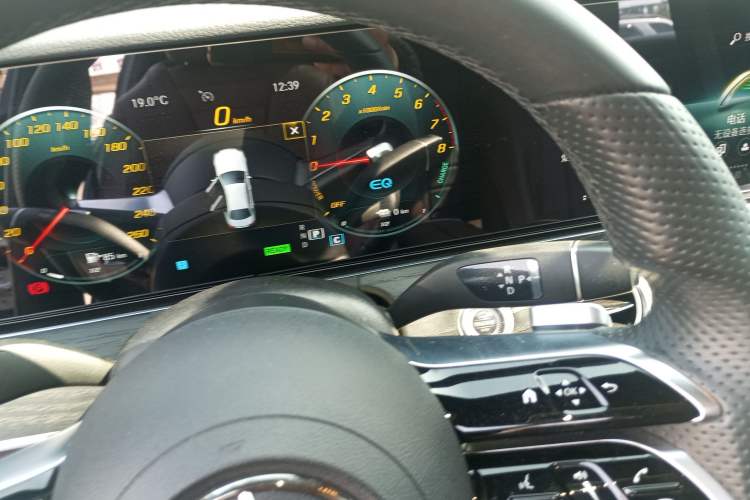 Used Mercedes-Benz E-Class New Energy 2022 Restyled E 350 e L Plug-in Hybrid Sports Sedan
