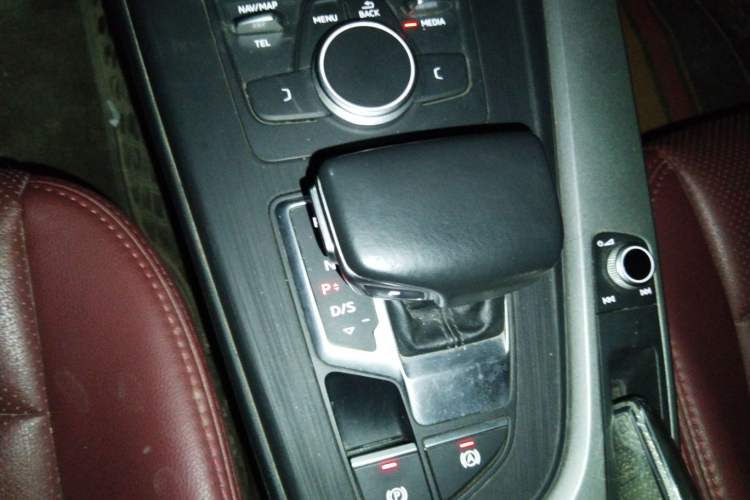 Used Audi A4L 2018 30th Anniversary Edition 30 TFSI Ambition Model