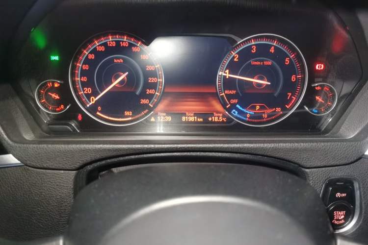 Used BMW 3 Series GT 2019 320i M Sport Package Odometer Close Up