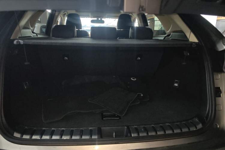 Used Lexus NX 2015 200 All-Wheel Drive Fēngshàng Edition Trunk