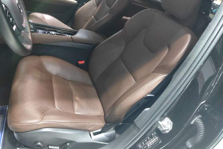 Used Volvo S90 2021 B5 Zhiyi Luxury Edition