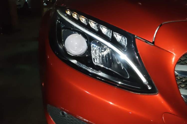 Used Mercedes-Benz C-Class 2018 C 200 L Sport Edition Right Front Headlight