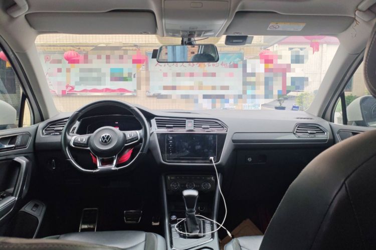 Used Volkswagen Tiguan L 2021 330TSI Automatic Two-Wheel Drive R-Line Enhanced Edition Headliner