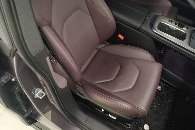 Used Xiaomi Auto SU7 2024 Rear-Drive Long-Range Intelligent Driving Version
