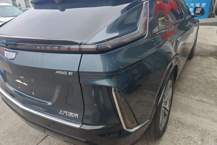 Used Cadillac LYRIQ 2022 Rear-Drive Long-Range Luxury Edition
