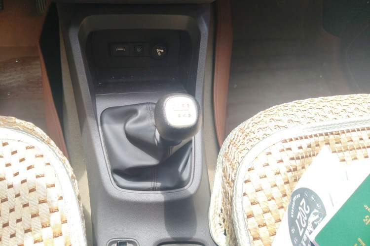 Used Wuling Hongguang 2021 1.5L Facelifted S Comfort Version with Electric Power Steering LAR
