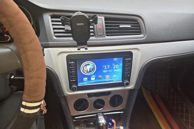 Used Volkswagen Gran Lavida 2013 1.4 TSI Automatic Comfort Model
