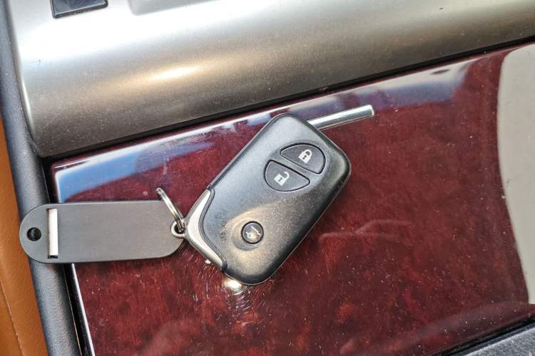 Used Lexus GX 2014 400 Luxury Edition Vehicle Key