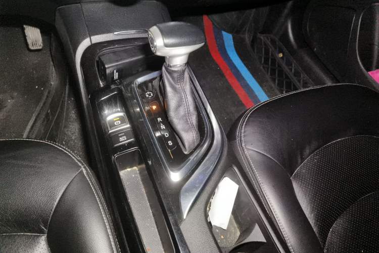 Used GAC Trumpchi GA6 2016 235T DCT Elite Edition
