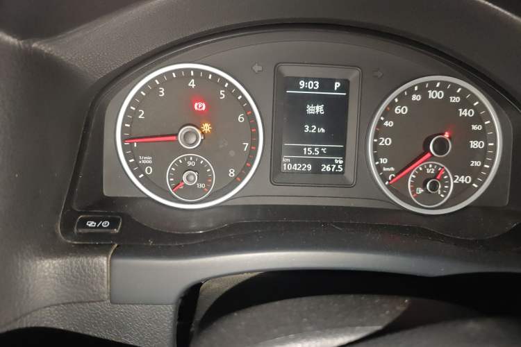 Used Volkswagen Tiguan 2013 1.8 TSI Automatic Two-Wheel Drive Comfort Edition Odometer Close Up