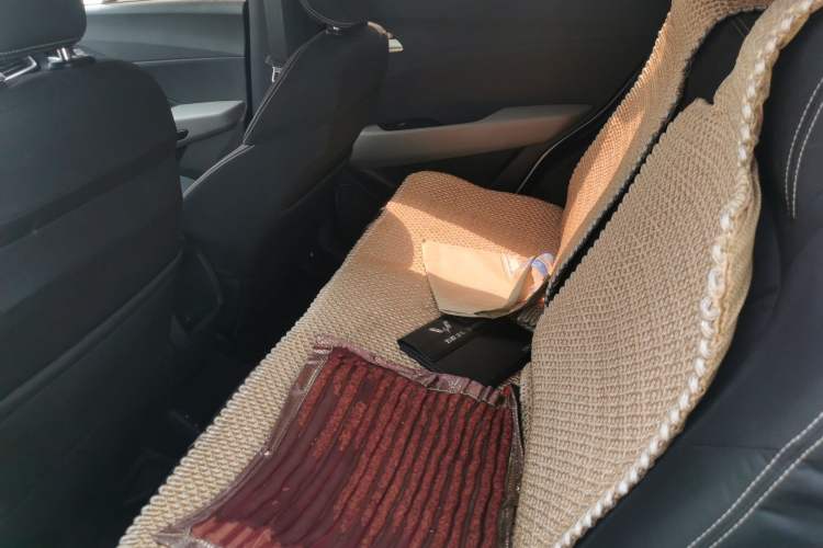 Used Baojun 510 2017 1.5L manual Comfort trim