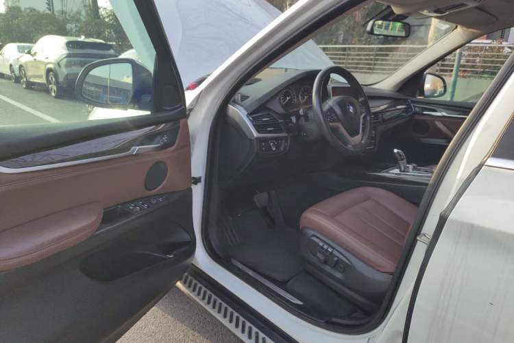 Used BMW X5 2014 xDrive35i Luxury Edition
