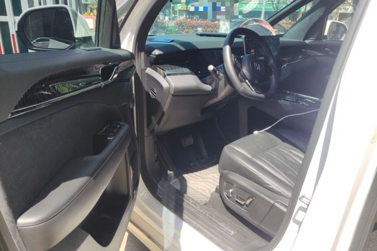 Used Zeekr 009 2022 WE Edition
