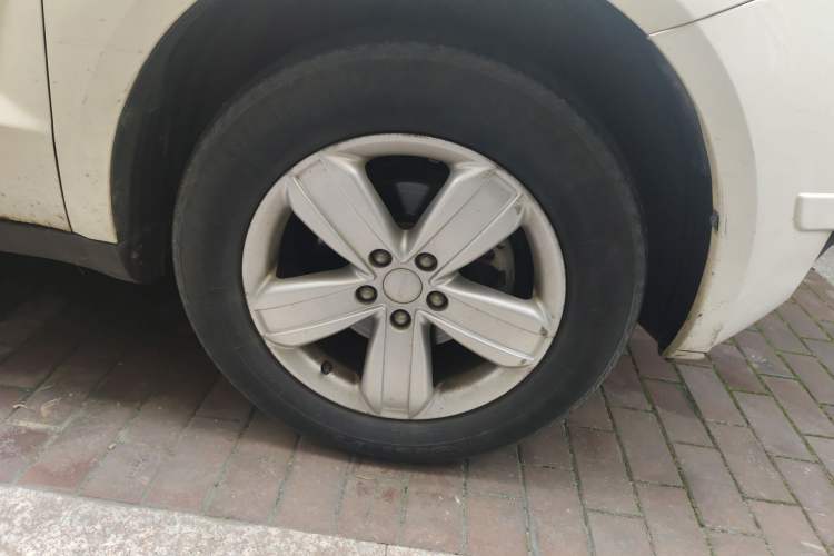 Used Geely Auto GX7 2014 2.0L Manual Luxury Version
