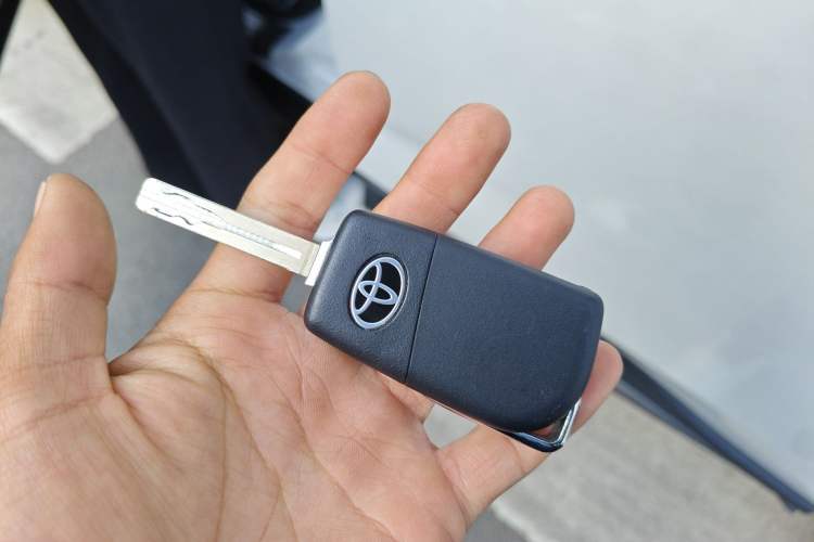 Used Toyota Wildlander 2023 2.0L CVT Two-Wheel Drive Leading Edition Vehicle Key