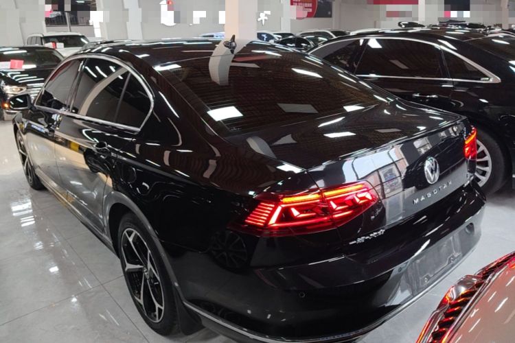 Used Volkswagen Magotan 2023 2 Million Units Commemorative Edition 330TSI DSG Luxury Version
