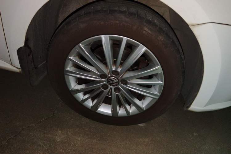 Used Volkswagen Gran Lavida 2013 1.4 TSI Automatic Comfort Model
