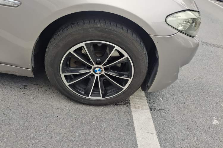 Used BMW 5 Series 2013 520i Elegant Edition