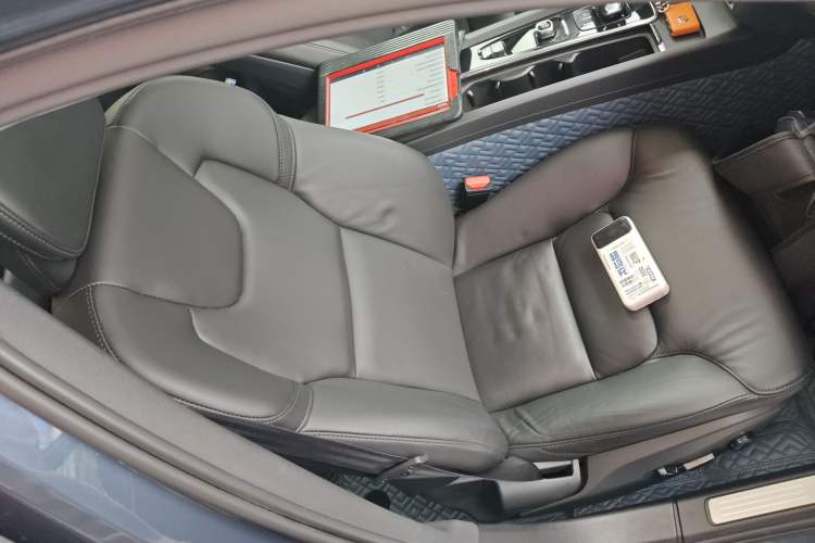 Used Volvo S60 2022 B4 Zhiyi Luxury Edition
