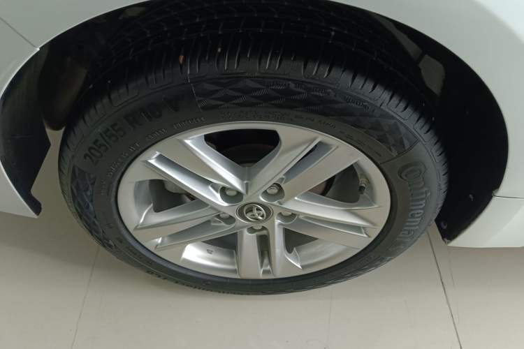 Used Toyota Levin 2021 185T CVT Luxury Edition Right Rear Wheel Hub