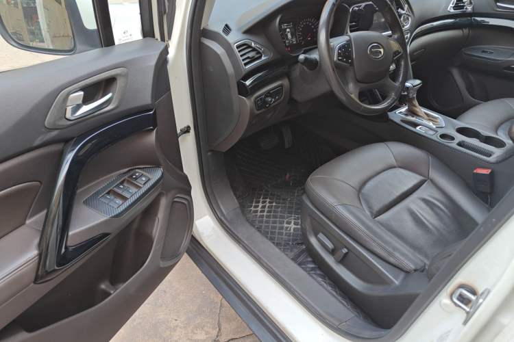 Used GAC Trumpchi GS4 2017 235T G-DCT Two-Wheel Drive Luxury Edition Driver Seat