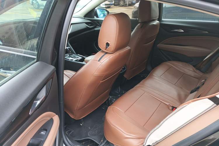Used Buick Regal 2019 20T Elite Version China VI Standard Left Rear Seat