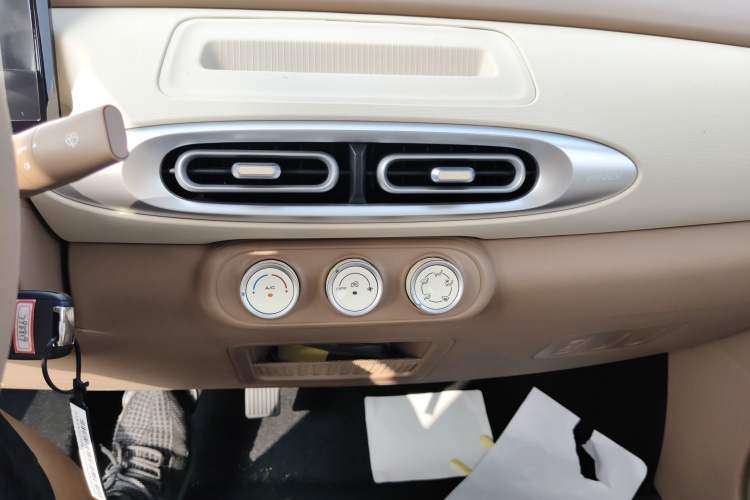 Used Wuling Hongguang MINIEV 2025 Four-Door Version Advanced Edition